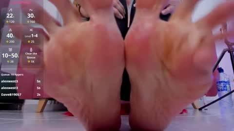 Snapshot of bridgetrodriguez chatting on September 19, 12:26 pm online show from September 19, 12:26 pm