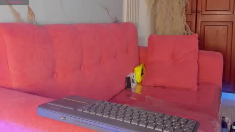 Snapshot of bridgetrodriguez chatting on October 24, 12:34 pm online show from October 24, 12:34 pm