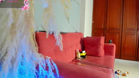 Snapshot of bridgetrodriguez chatting on October 22, 12:32 pm online show from October 22, 12:32 pm