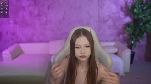 Diamonds Girls online show from September 26, 7:00 pm