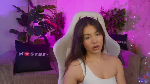 Diamonds Girls online show from January 6, 8:07 pm