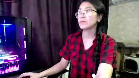 Aisha online show from February 26, 6:40 am