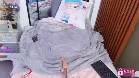 Snapshot of brigiitte_rohan chatting on October 13, 4:04 am Brigiitte online show from October 13, 4:04 am