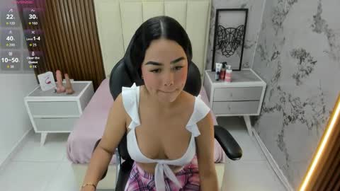          online show from October 6, 12:44 pm