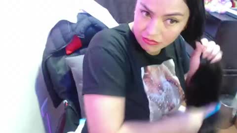 scarleth    follow mee 3 kis online show from March 1, 2:59 am