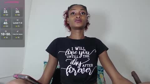 britanylee 01 online show from December 27, 4:47 am