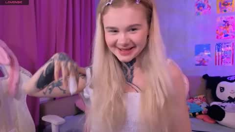 Britney online show from March 9, 7:39 pm