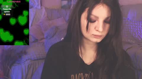 Snapshot of britneybarker chatting on January 23, 2:23 am britneybarker online show from January 23, 2:23 am