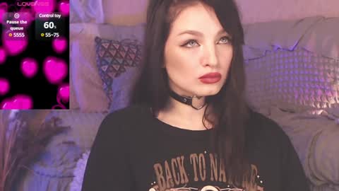 Snapshot of britneybarker chatting on December 18, 2:42 am britneybarker online show from December 18, 2:42 am