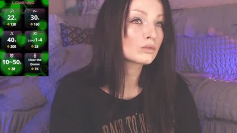Snapshot of britneybarker chatting on January 20, 2:53 am britneybarker online show from January 20, 2:53 am