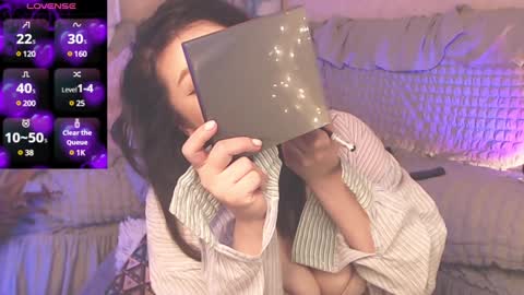 Snapshot of britneybarker chatting on December 7, 2:31 am britneybarker online show from December 7, 2:31 am