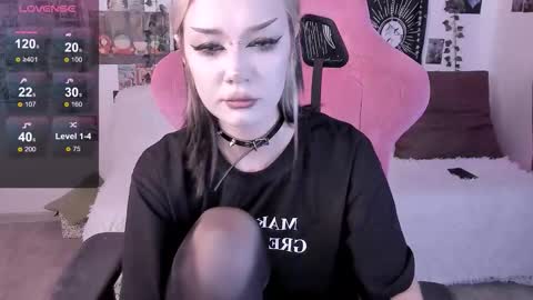 Snapshot of broodmommyy3 chatting on September 20, 11:41 am Martha online show from September 20, 11:41 am