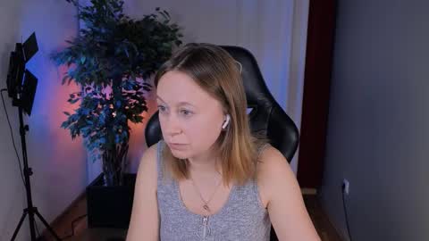 Snapshot of brooke_evans_ chatting on October 8, 8:46 pm Brooke online show from October 8, 8:46 pm