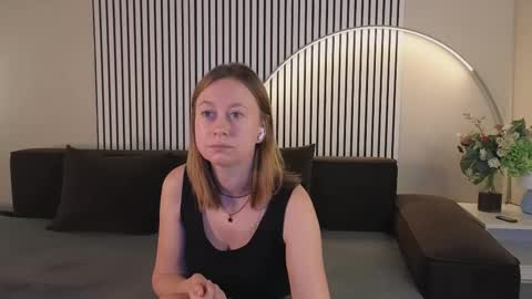 Snapshot of brooke_evans_ chatting on October 19, 9:06 pm Brooke online show from October 19, 9:06 pm