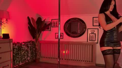 Ember online show from November 3, 4:22 pm