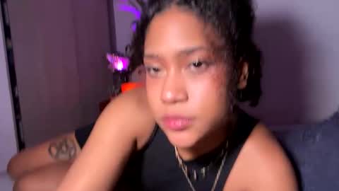 Snapshot of browngirl69 chatting on October 4, 2:39 am miss muller online show from October 4, 2:39 am