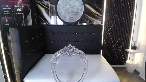 Snapshot of bruja_scarlata chatting on October 4, 10:10 am Bruja SCarlata online show from October 4, 10:10 am