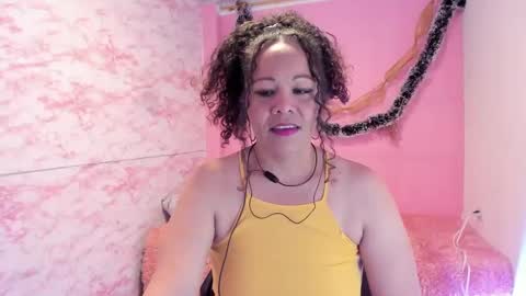 Snapshot of brunette_sasha chatting on December 14, 1:27 pm Sasha Brunette online show from December 14, 1:27 pm