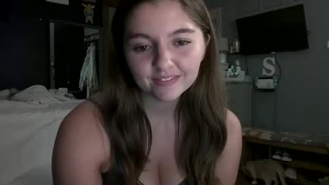 brunettebaby040 online show from September 29, 6:29 am