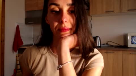 Ellis online show from December 3, 7:41 am