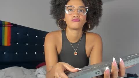 brunettjhelen online show from October 14, 9:28 pm