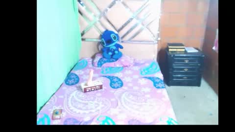 brytanysquirrt online show from October 31, 4:47 am