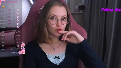 Snapshot of bubble_bunny chatting on February 6, 10:00 pm Ruby online show from February 6, 10:00 pm