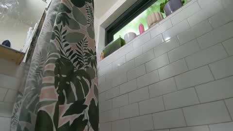 bukkakebae online show from December 3, 3:18 am