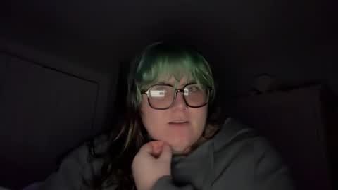 Snapshot of bumblebeebuzzer chatting on February 17, 5:14 am bumblebeebuzzer online show from February 17, 5:14 am