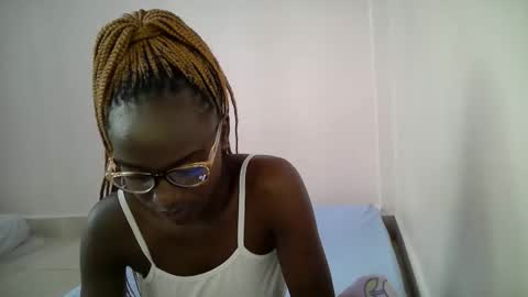 bunny_bliss1 online show from May 1, 11:13 am