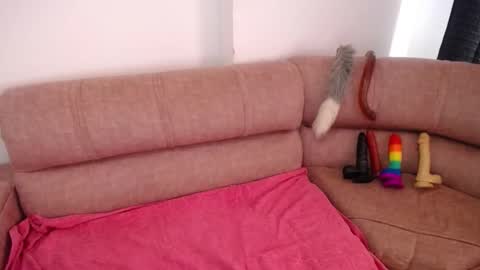 Snapshot of bunny_hoot chatting on March 10, 1:32 pm NINA online show from March 10, 1:32 pm