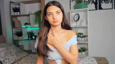 Snapshot of bunny_nova chatting on October 5, 9:14 am Aria online show from October 5, 9:14 am