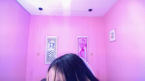 ... .          . ... online show from January 9, 6:01 pm