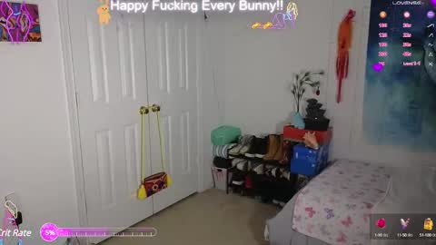 Snapshot of bunnycheekz chatting on February 9, 11:04 pm Tokki bunny online show from February 9, 11:04 pm