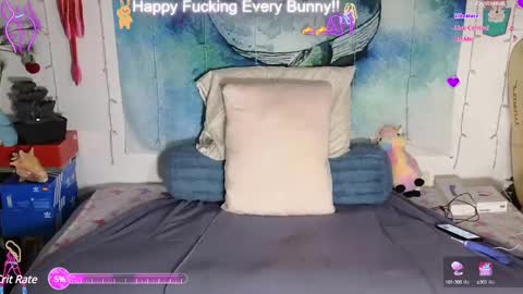 Snapshot of bunnycheekz chatting on February 11, 3:18 am Tokki bunny online show from February 11, 3:18 am