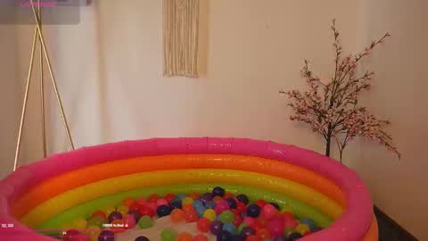 Snapshot of bunnycute_shy chatting on October 6, 2:23 pm  30 Off online show from October 6, 2:23 pm