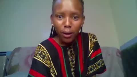 bunnydiva_ online show from December 2, 8:27 am