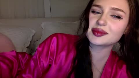 Snapshot of bunnykhalessi chatting on January 28, 2:21 am OnlyFans BunnyKhalessi online show from January 28, 2:21 am