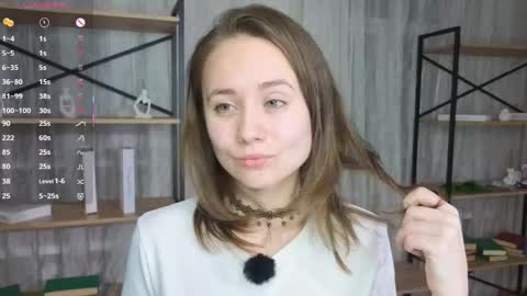 Lizy online show from April 22, 8:17 pm