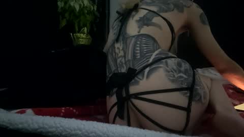 BUNNYAMORE online show from December 3, 6:17 pm