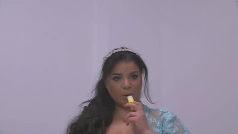 Snapshot of busty_madison chatting on October 28, 9:04 am busty_madison online show from October 28, 9:04 am