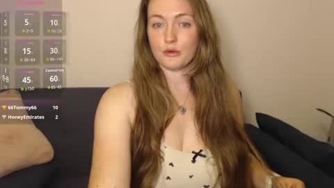 Snapshot of bustybonnieuk chatting on September 20, 9:46 pm BustyBonnieUK online show from September 20, 9:46 pm