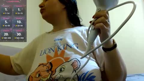 Snapshot of bustyemma chatting on March 2, 10:26 am Emma online show from March 2, 10:26 am