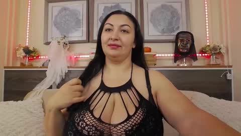 Snapshot of bustyeva_ chatting on October 31, 4:47 am online between 6AM and 2PM EET almost everyday. online show from October 31, 4:47 am