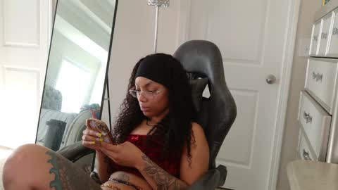 butterfly booty online show from May 3, 2:09 pm