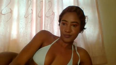 Snapshot of buttter_cup chatting on September 22, 6:34 am Claudia online show from September 22, 6:34 am