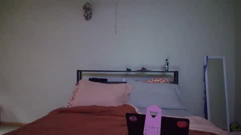 bxdieelatina online show from February 24, 7:12 pm