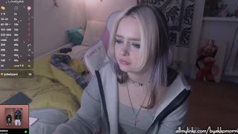 Snapshot of byakkomoriko chatting on September 24, 1:43 pm  morri  online show from September 24, 1:43 pm