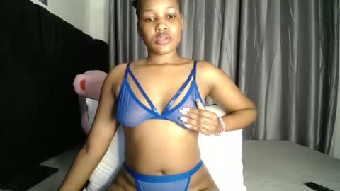 Snapshot of cadercey_kimmy01 chatting on February 27, 1:27 am EVA online show from February 27, 1:27 am