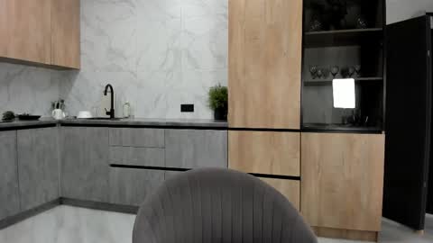 Lita online show from January 7, 1:42 am